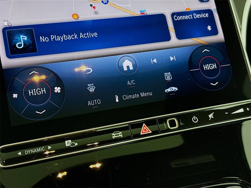 Used 2025 Mercedes-Benz C 300 4MATIC Sedan image 17