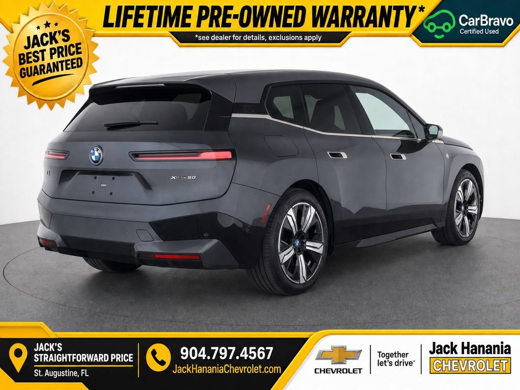 Used 2023 BMW iX xDrive50 w/ Sport Package AWD/4WD image 5