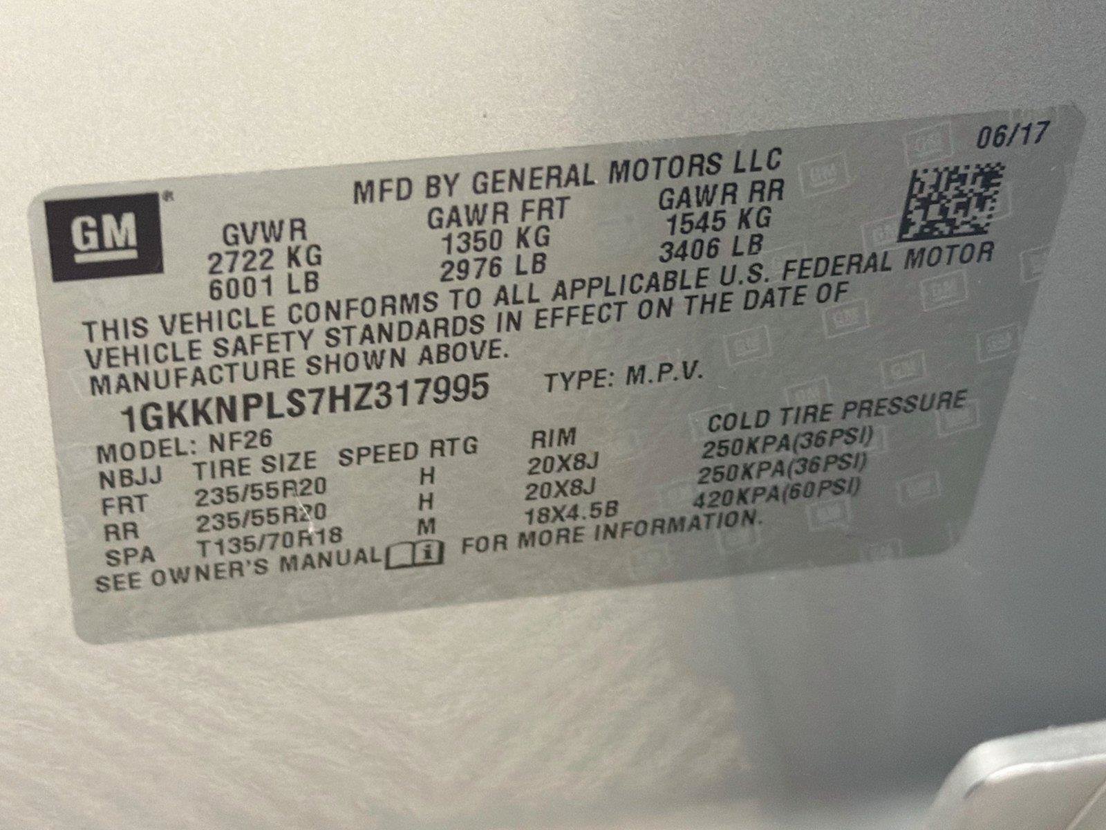 Used 2017 GMC Acadia Denali w/ Technology Package FWD image 40