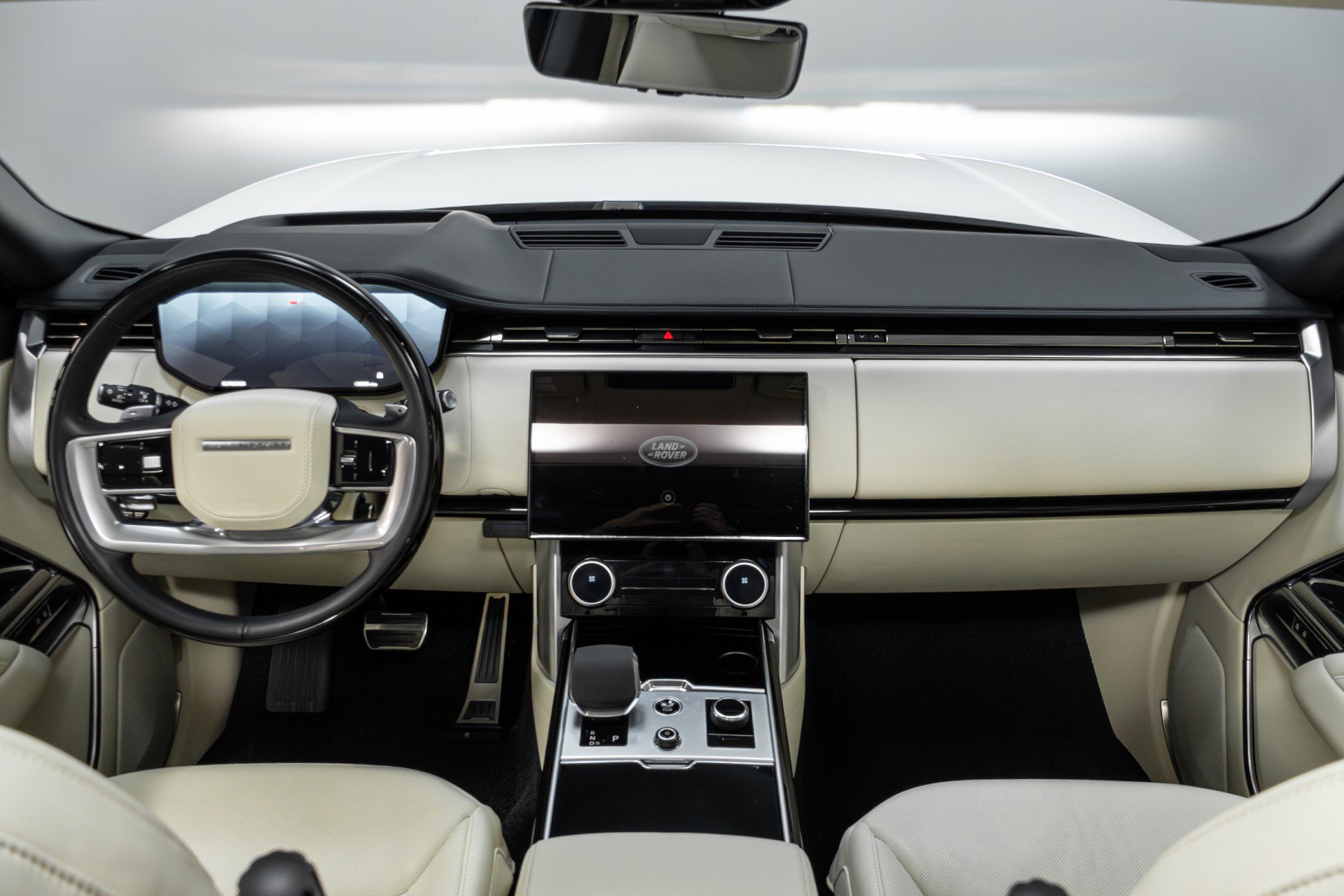 Used 2023 Land Rover Range Rover Long Wheelbase Autobiography image 10