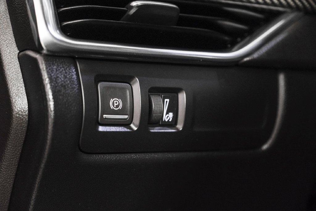 Used 2019 Cadillac XT4 Sport FWD image 30