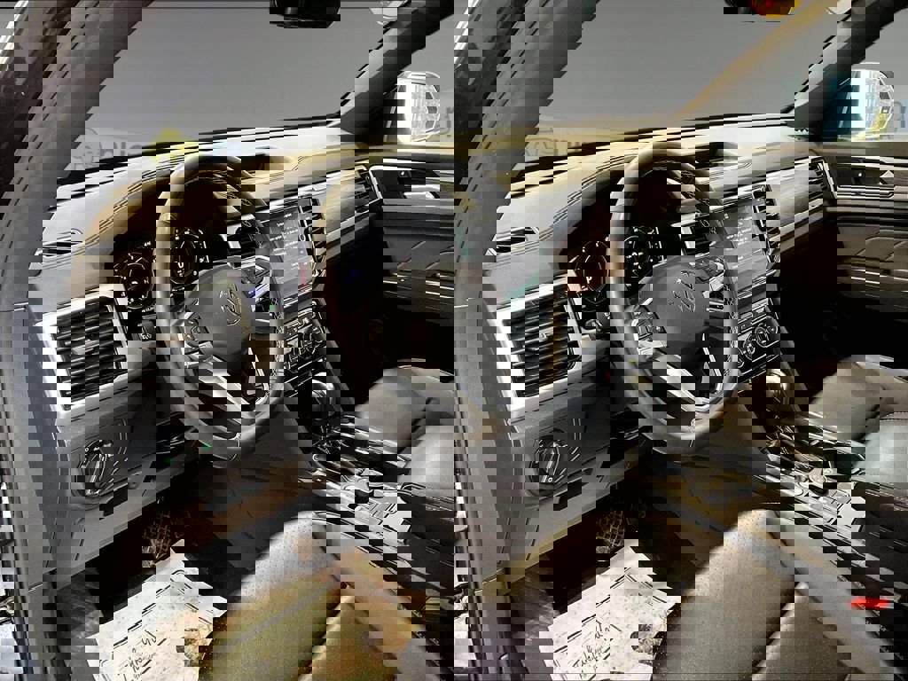 Used 2022 Volkswagen Atlas Cross Sport SE image 9