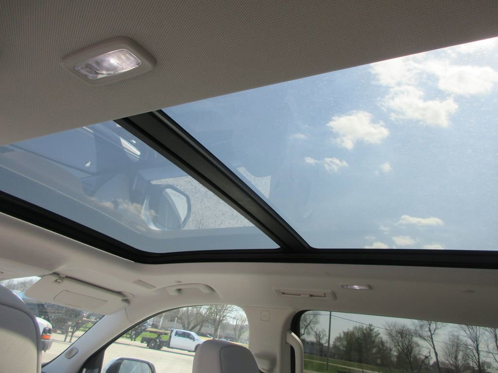 New 2026 Buick Enclave Avenir image 16