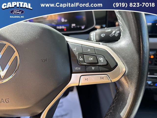 Used 2025 Volkswagen Jetta SE FWD image 24