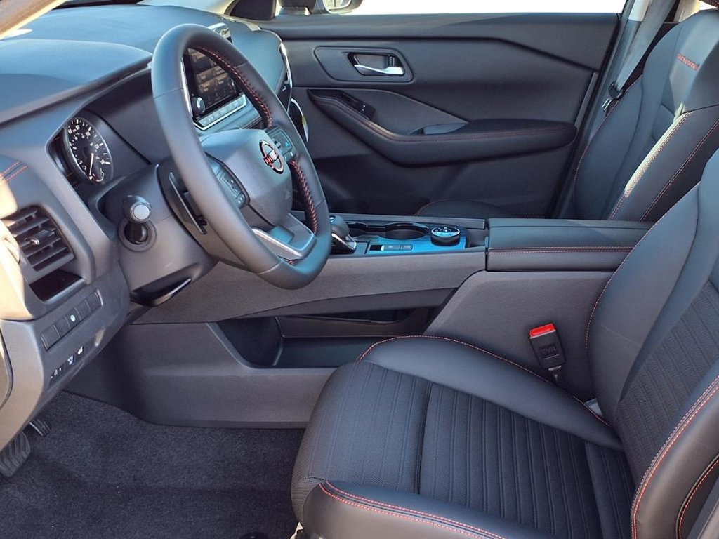 New 2027 Nissan Rogue SV AWD/4WD image 10