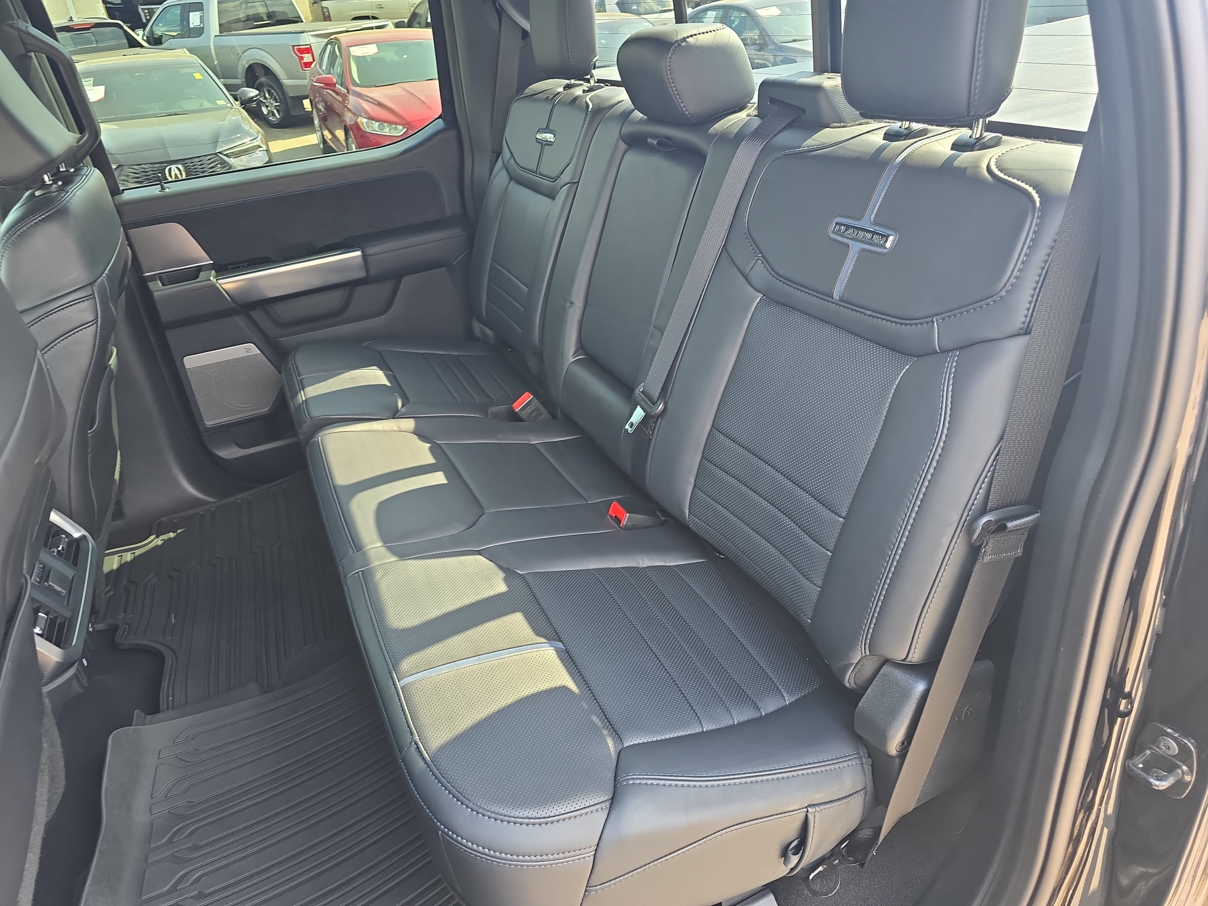 Used 2025 Ford F150 Platinum w/ FX4 Off-Road Package AWD/4WD image 15
