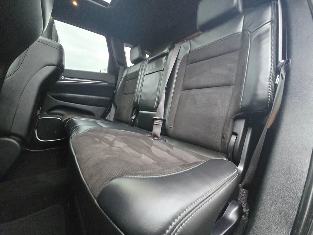 Used 2021 Jeep Grand Cherokee SRT AWD/4WD image 14