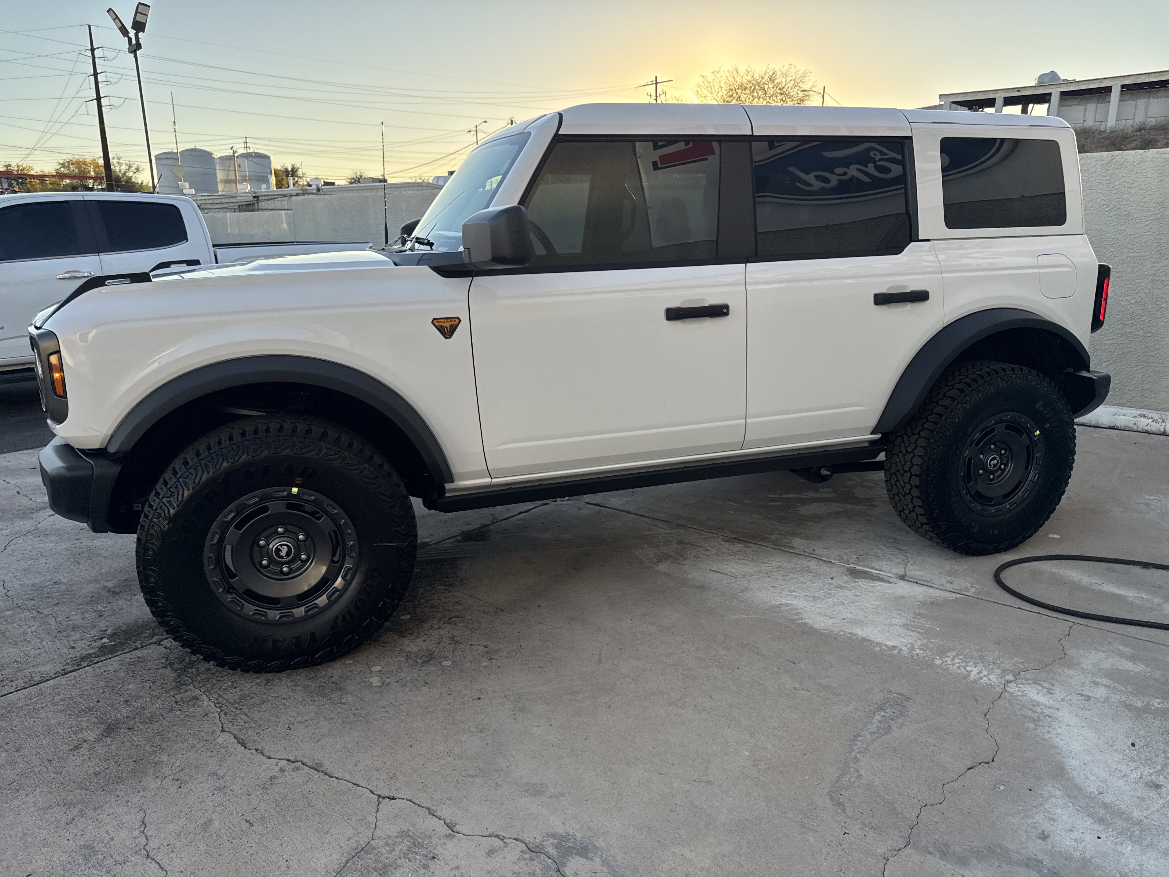 New 2025 Ford Bronco Badlands w/ Sasquatch Package image 4