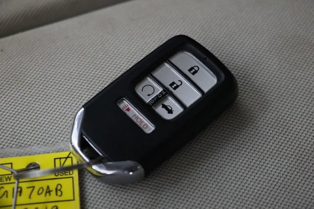 Used 2019 Honda Insight EX image 35