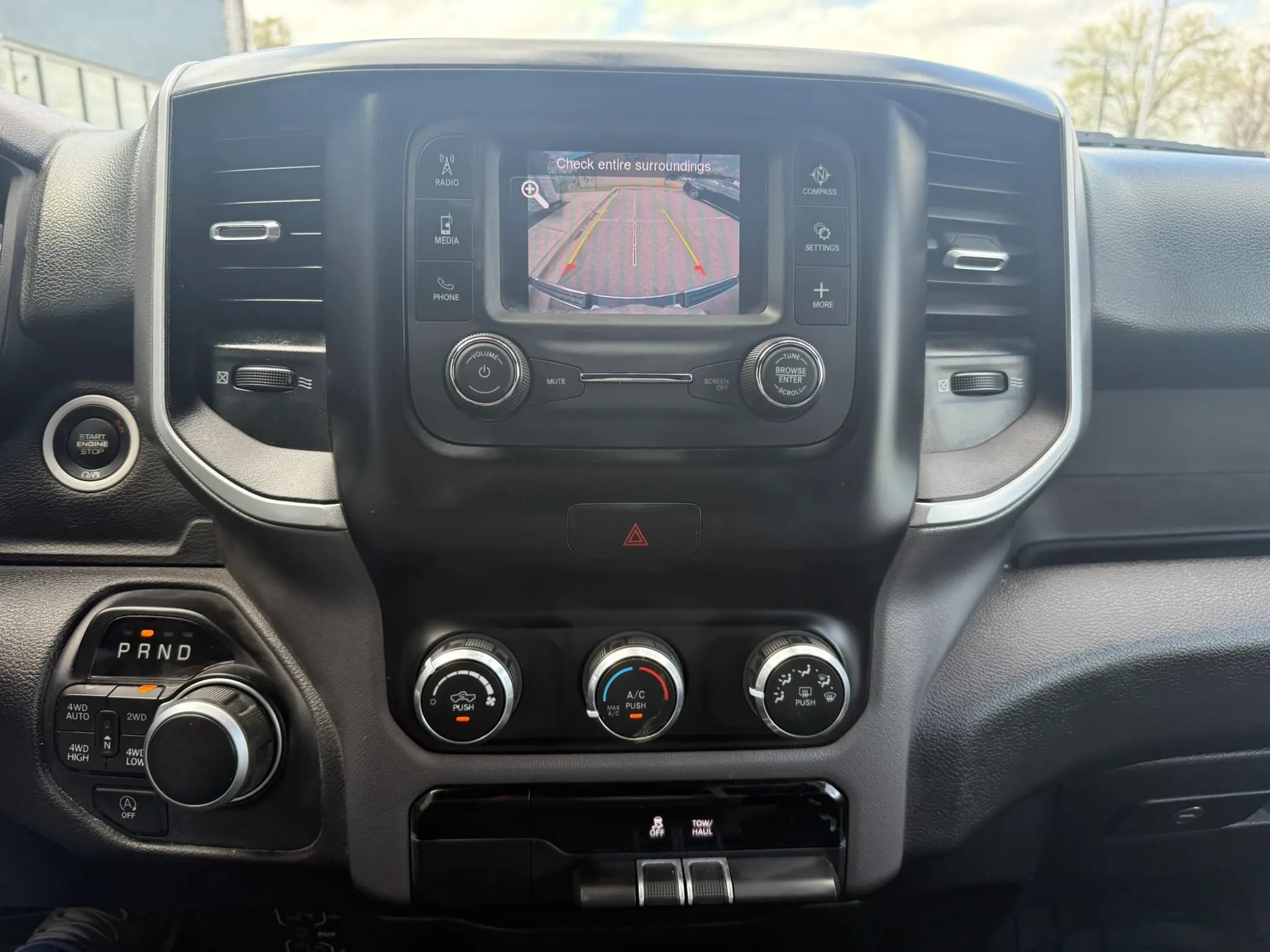 Used 2022 RAM 1500 Big Horn AWD/4WD image 12