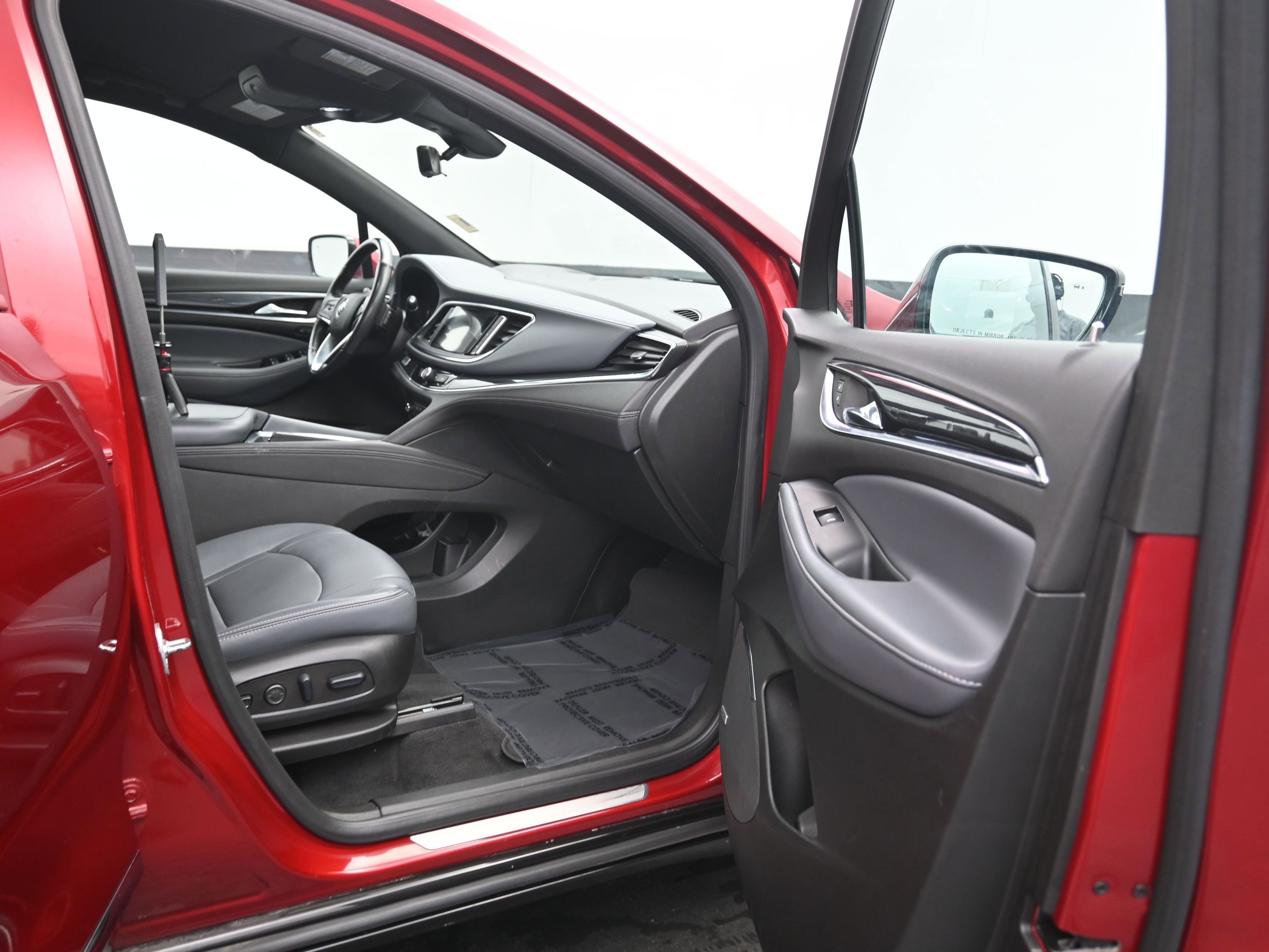 Used 2024 Buick Enclave Premium image 12