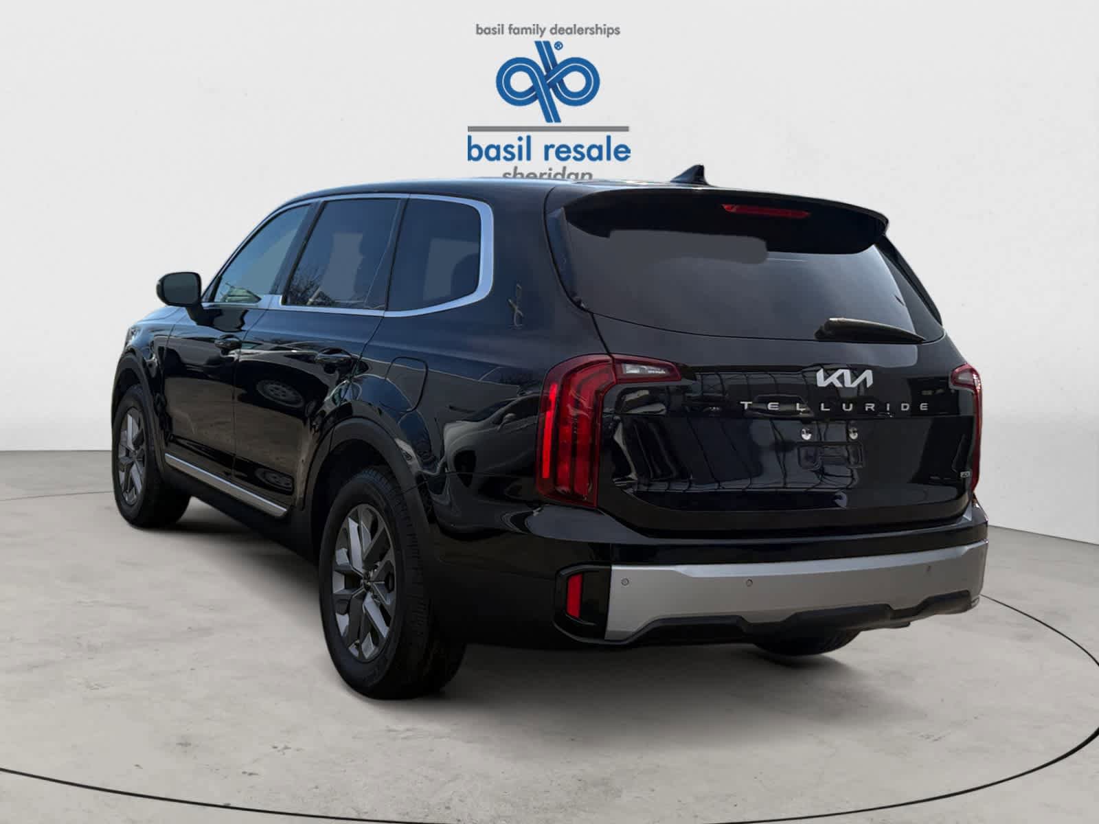 Used 2023 Kia Telluride LX AWD/4WD image 4