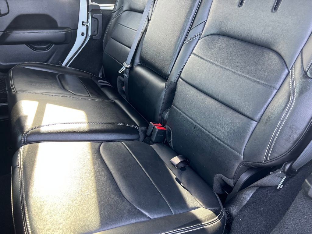 Used 2022 Jeep Wrangler Unlimited Sahara w/ Cold Weather Group image 13