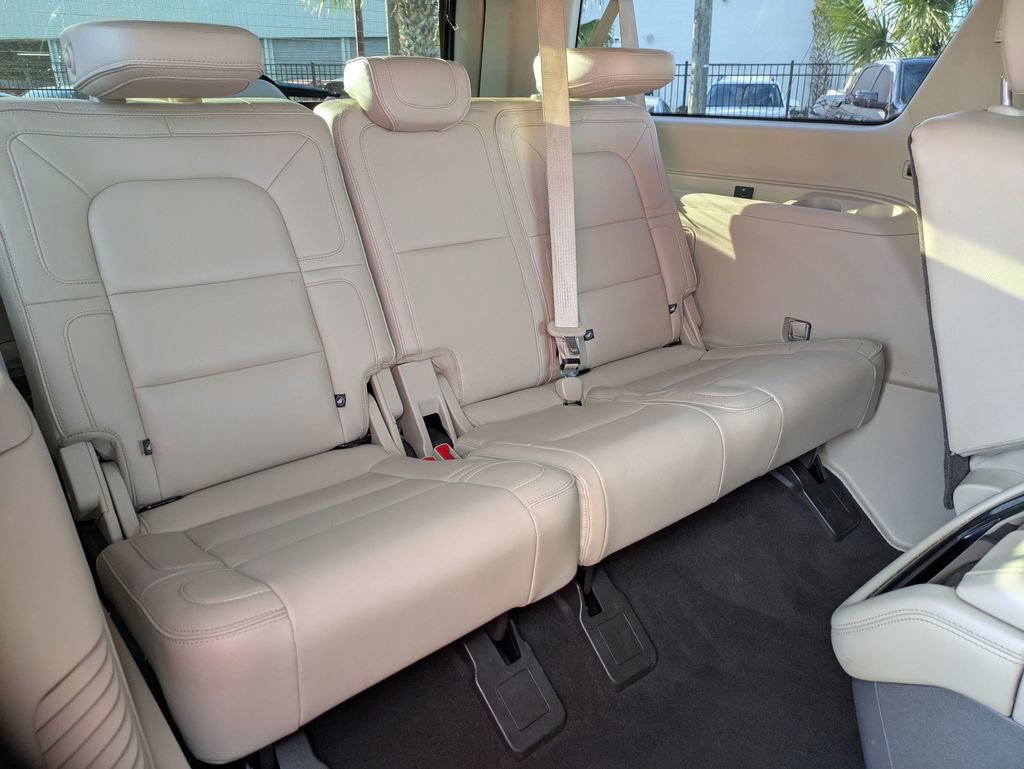 Used 2018 Lincoln Navigator L Reserve w/ Technology Package image 29