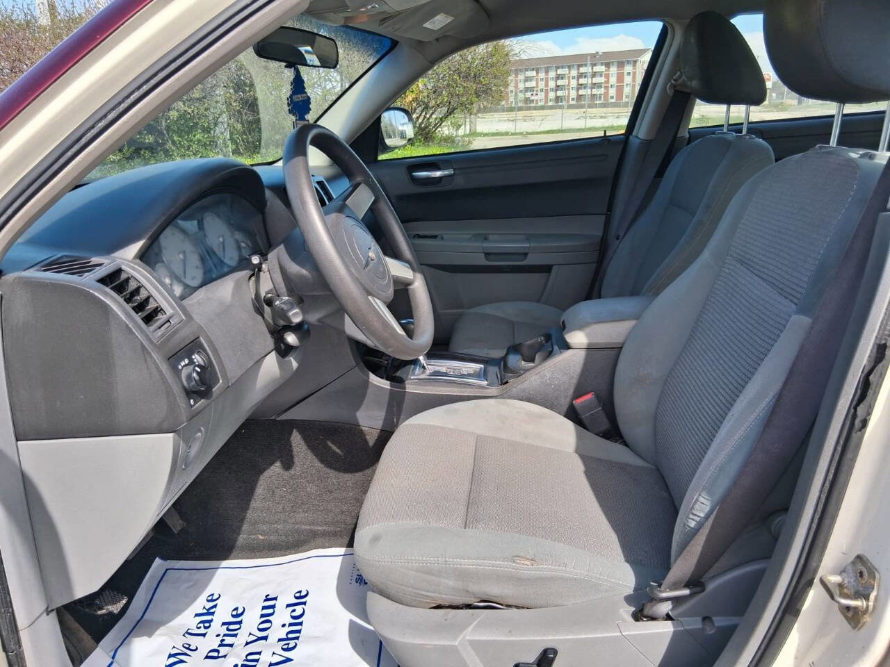 Used 2005 Chrysler 300 RWD image 12