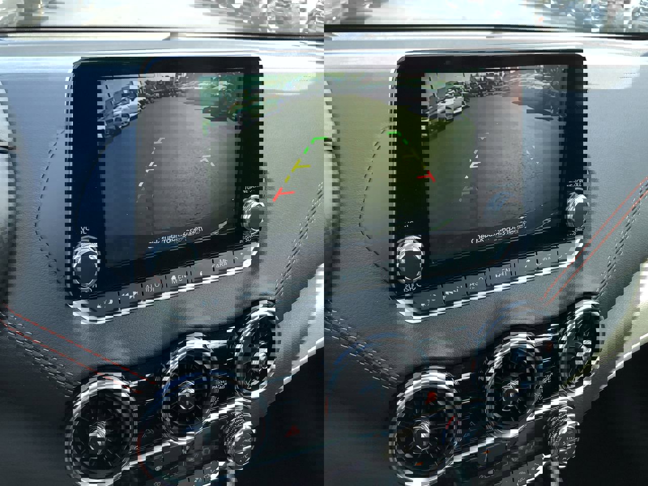 New 2025 Nissan Sentra SR w/ Midnight Edition image 29