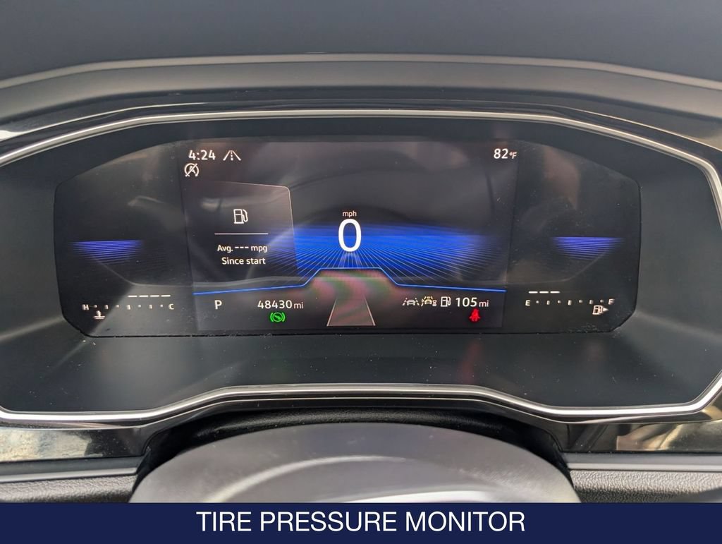 Certified 2024 Volkswagen Jetta SE FWD image 22