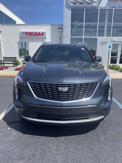 Used 2021 Cadillac XT4 Premium Luxury AWD/4WD image 2