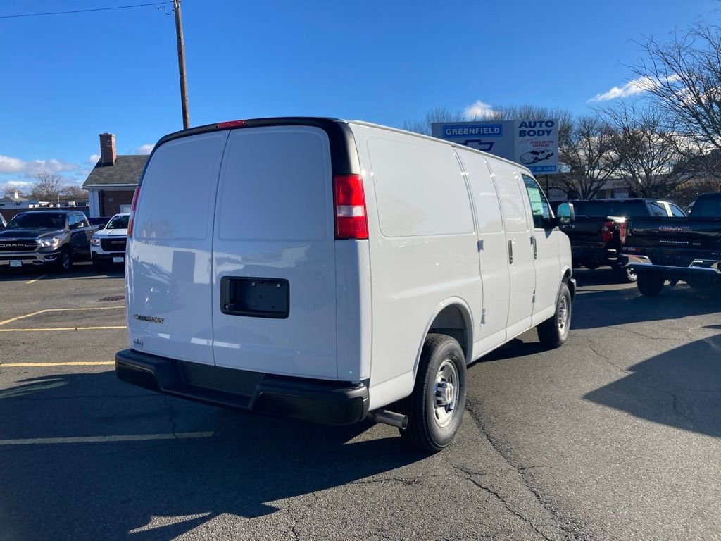 New 2025 Chevrolet Express 2500 RWD image 7