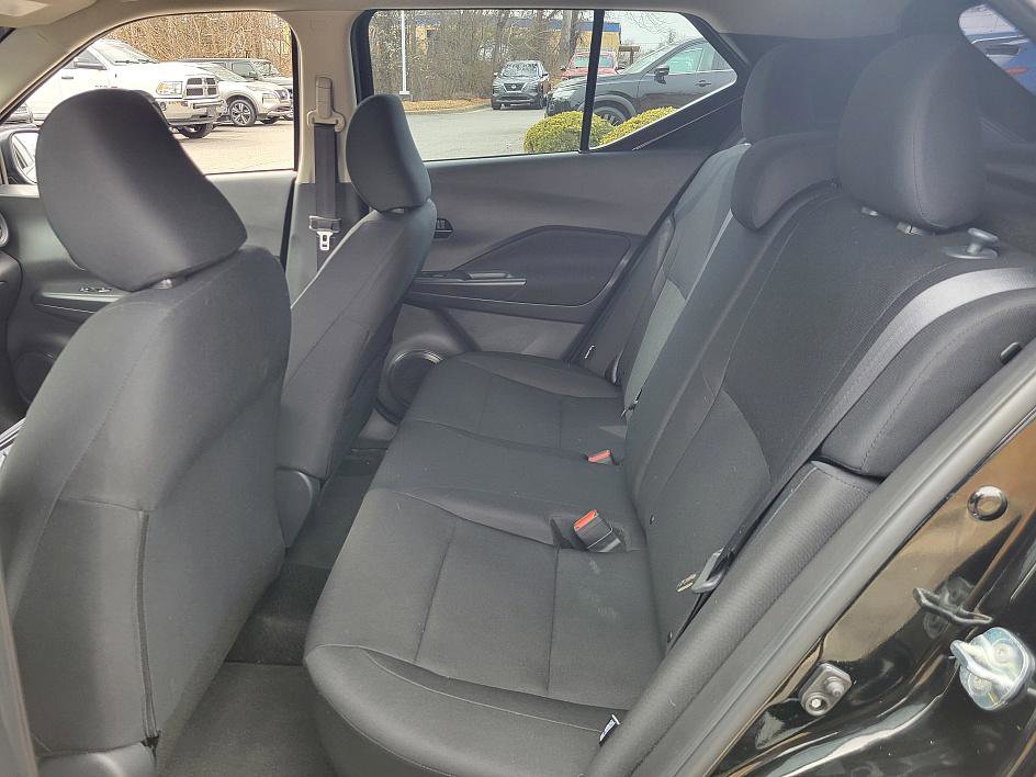 Certified 2024 Nissan Kicks S image 12