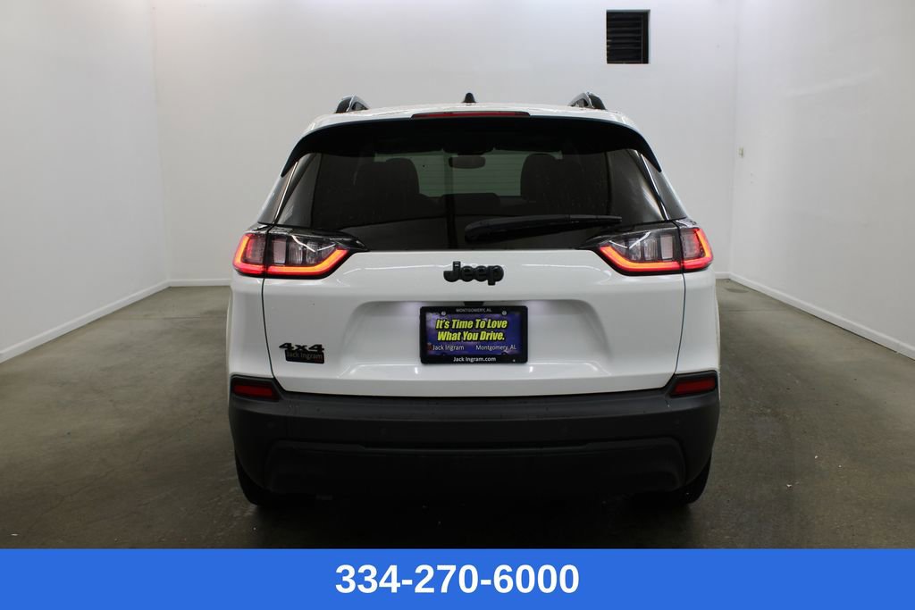 Used 2023 Jeep Cherokee Altitude Lux w/ Lux Elite Package image 4