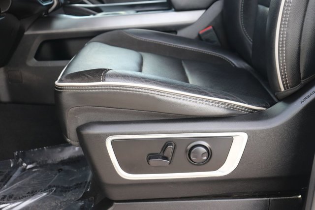 Used 2025 RAM 1500 Laramie image 9