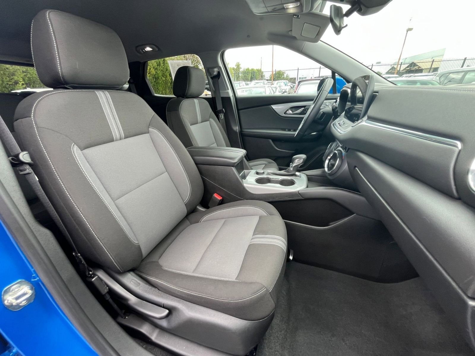Used 2025 Chevrolet Blazer LT image 37