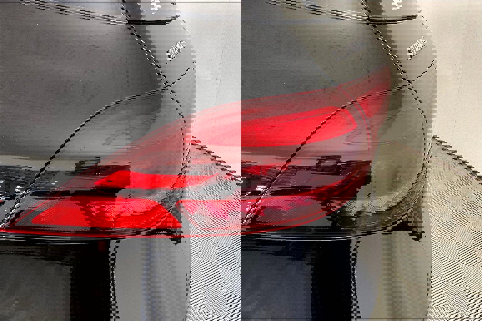 Used 2025 Mercedes-Benz GLE 53 AMG 4MATIC image 32