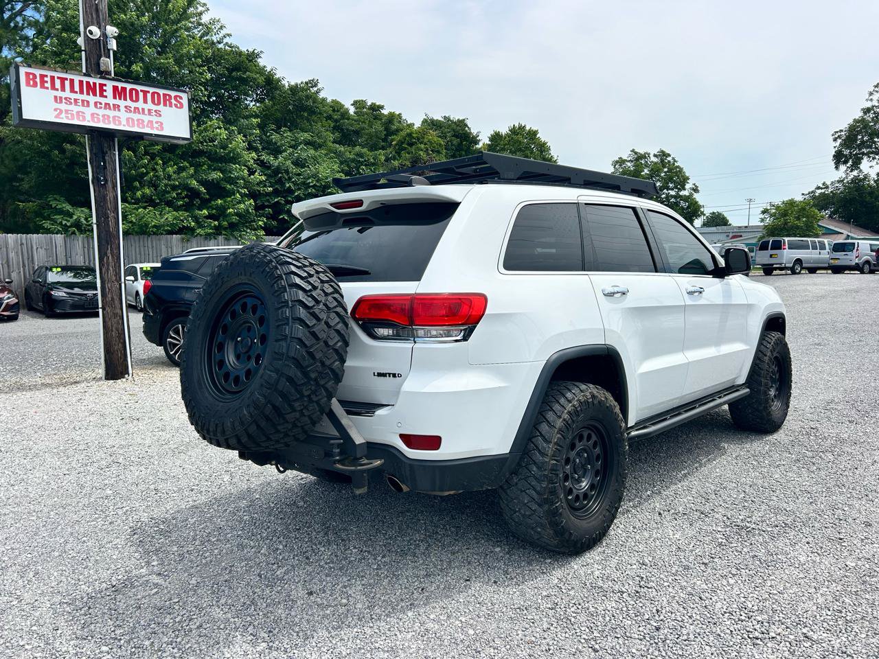 Used 2017 Jeep Grand Cherokee Limited w/ Trailer Tow Group IV AWD/4WD image 2