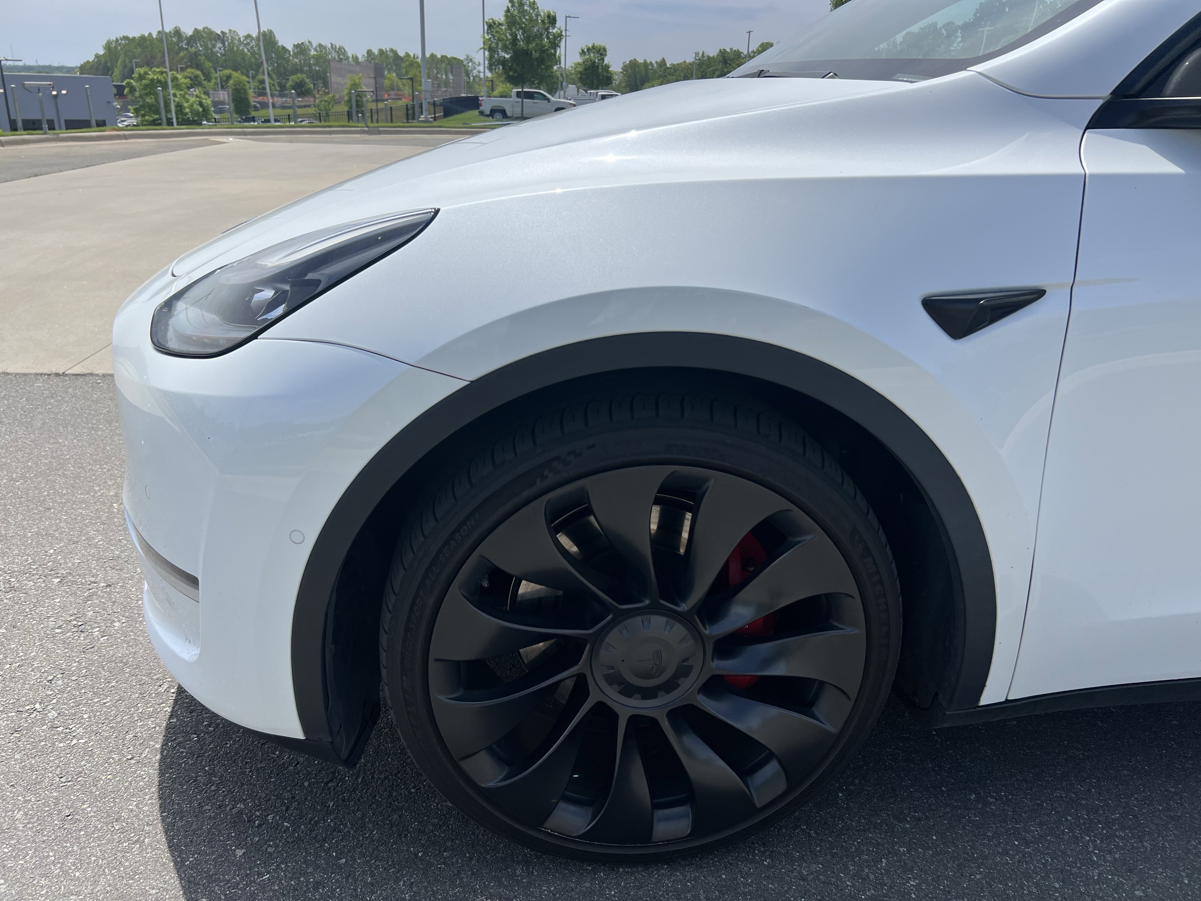 Used 2022 Tesla Model Y Performance image 12
