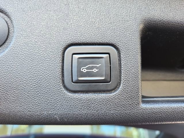 Used 2019 Chevrolet Equinox LT image 45