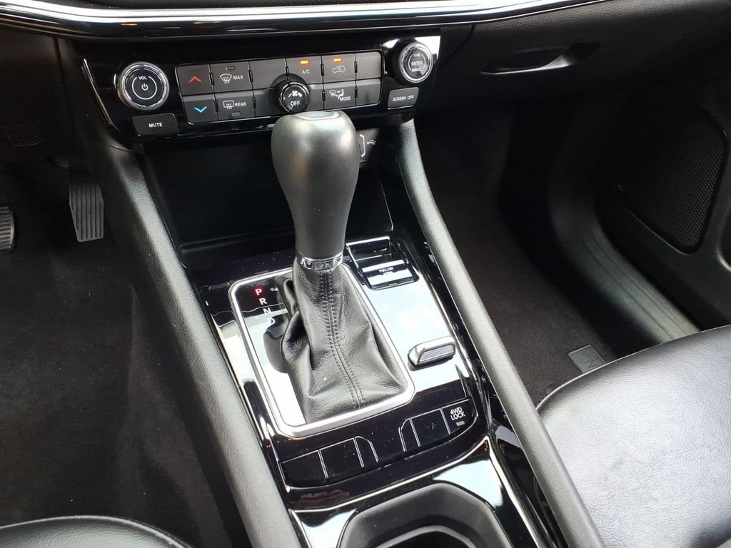 Used 2023 Jeep Compass Latitude AWD/4WD image 25