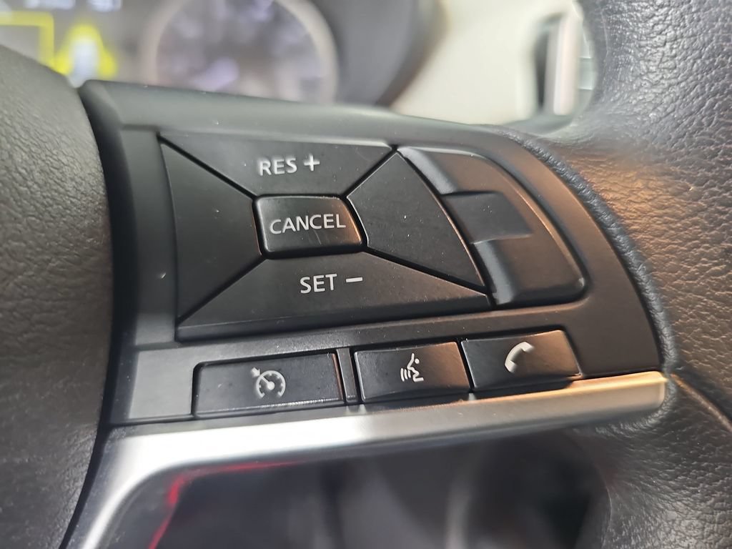Used 2021 Nissan Versa SV FWD image 22