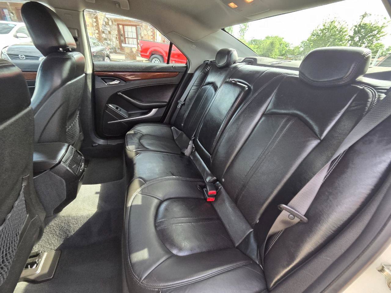 Used 2010 Cadillac CTS Luxury image 12