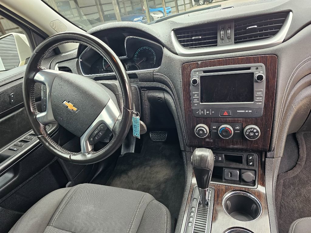 Used 2016 Chevrolet Traverse LT w/ Style and Technology Package image 26