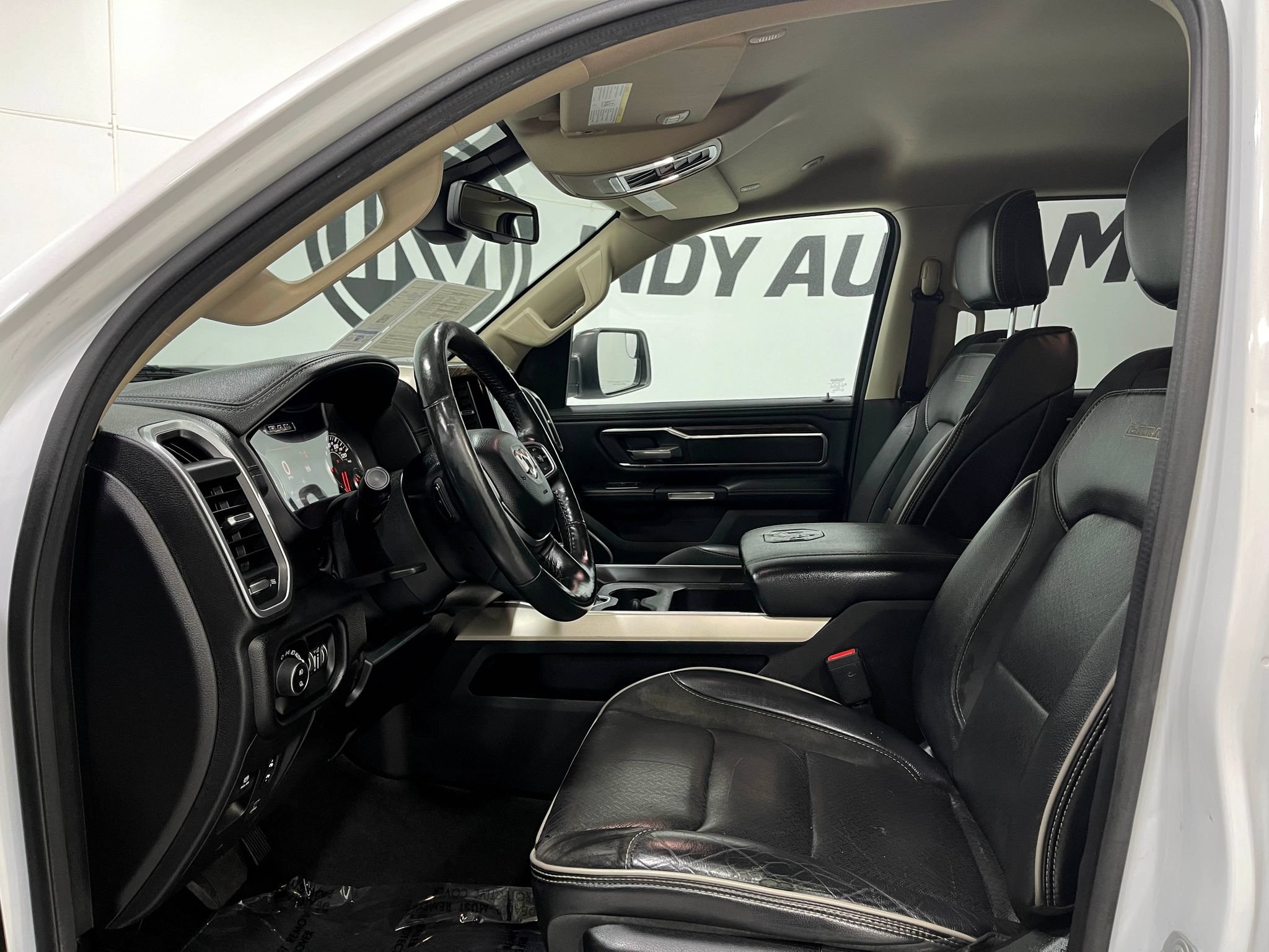 Used 2020 RAM 1500 Laramie AWD/4WD image 12