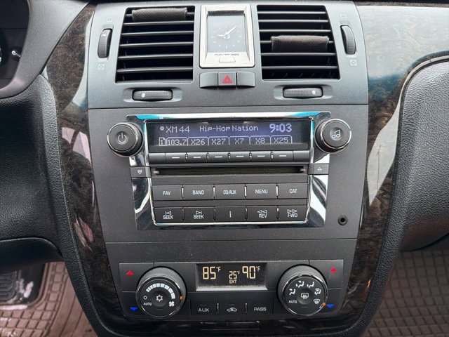 Used 2011 Cadillac DTS Luxury image 23