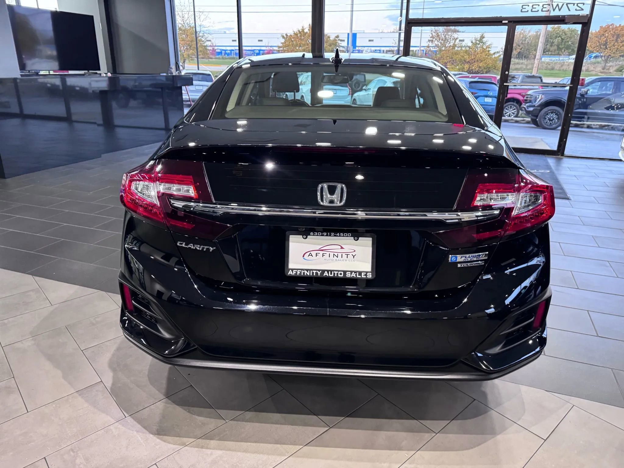 Used 2018 Honda Clarity Touring image 4