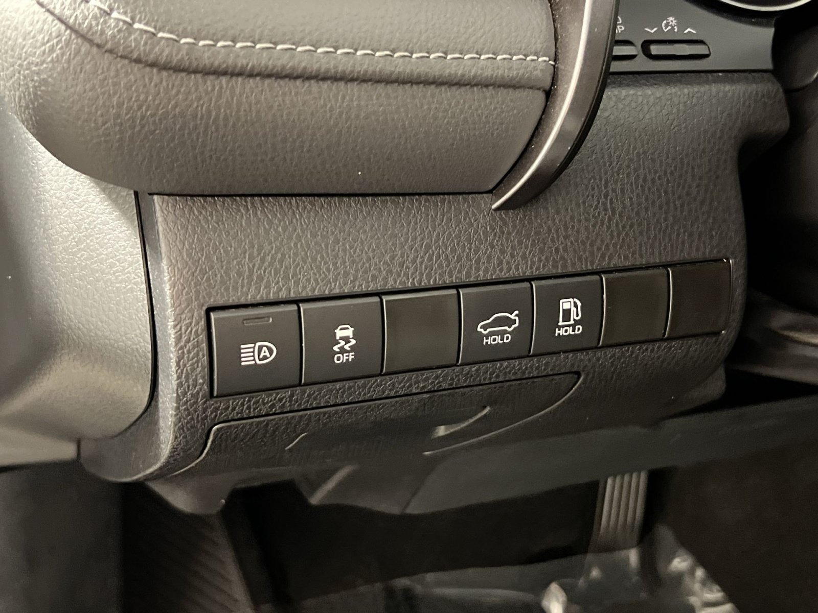 Used 2024 Toyota Camry SE FWD image 32