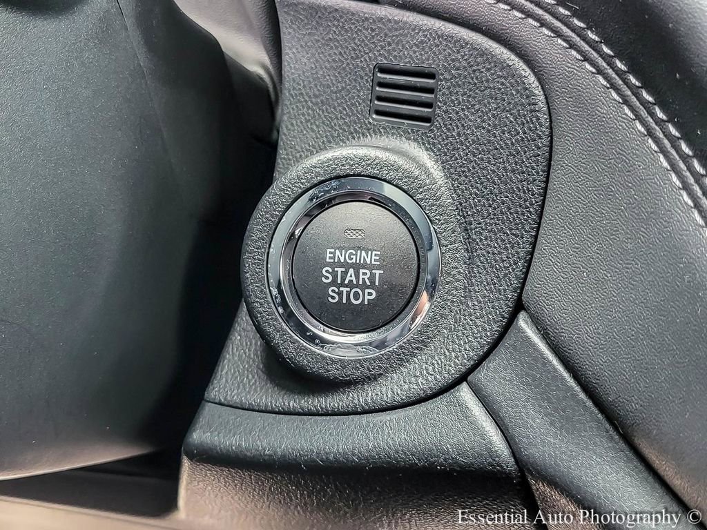 Certified 2023 Subaru Outback Touring AWD/4WD image 19