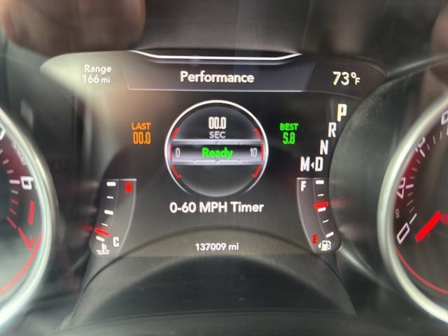 Used 2015 Dodge Challenger SXT RWD image 21