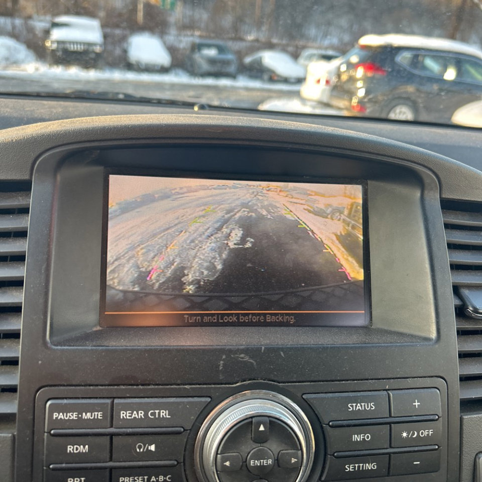 Used 2008 Nissan Pathfinder SE w/ Premium Pkg image 16