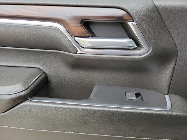 Used 2024 GMC Sierra 1500 SLT image 17