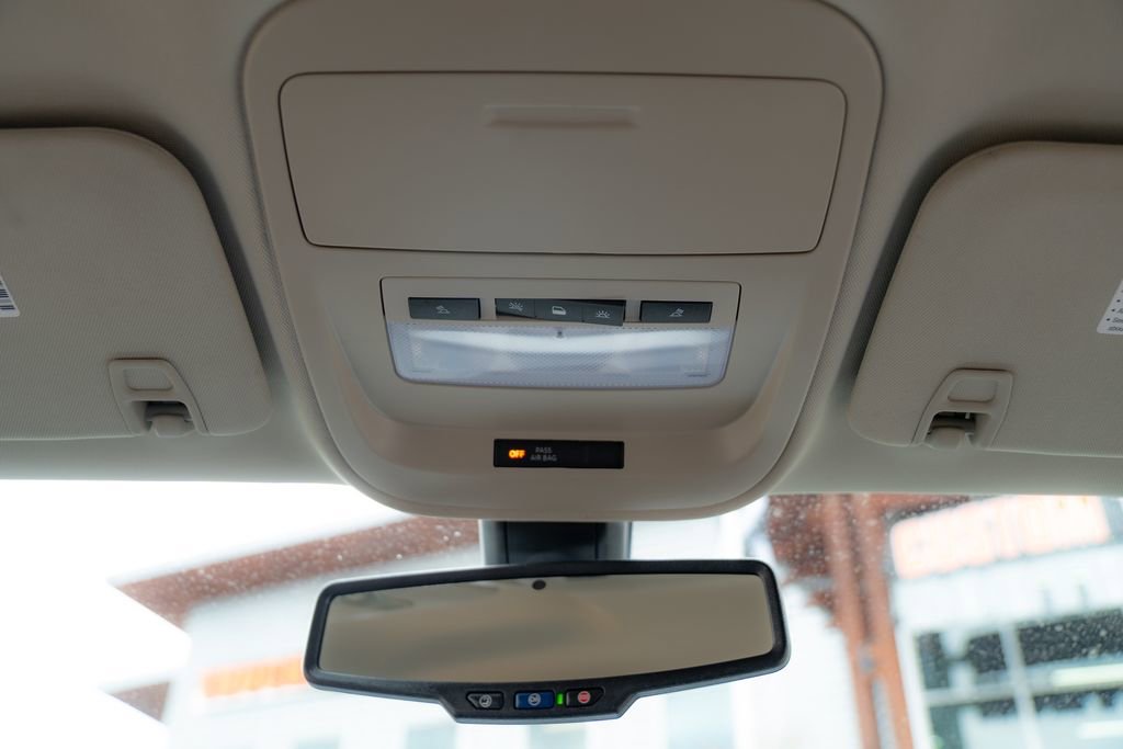 Used 2020 Chevrolet Colorado ZR2 image 16