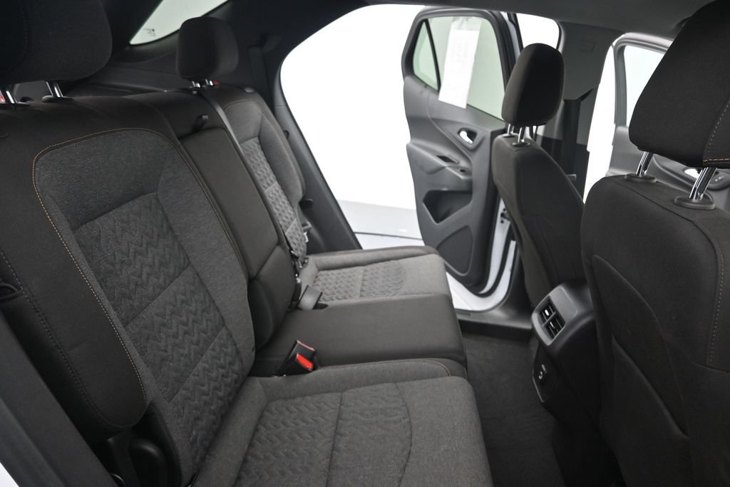 Used 2024 Chevrolet Equinox LT FWD image 13