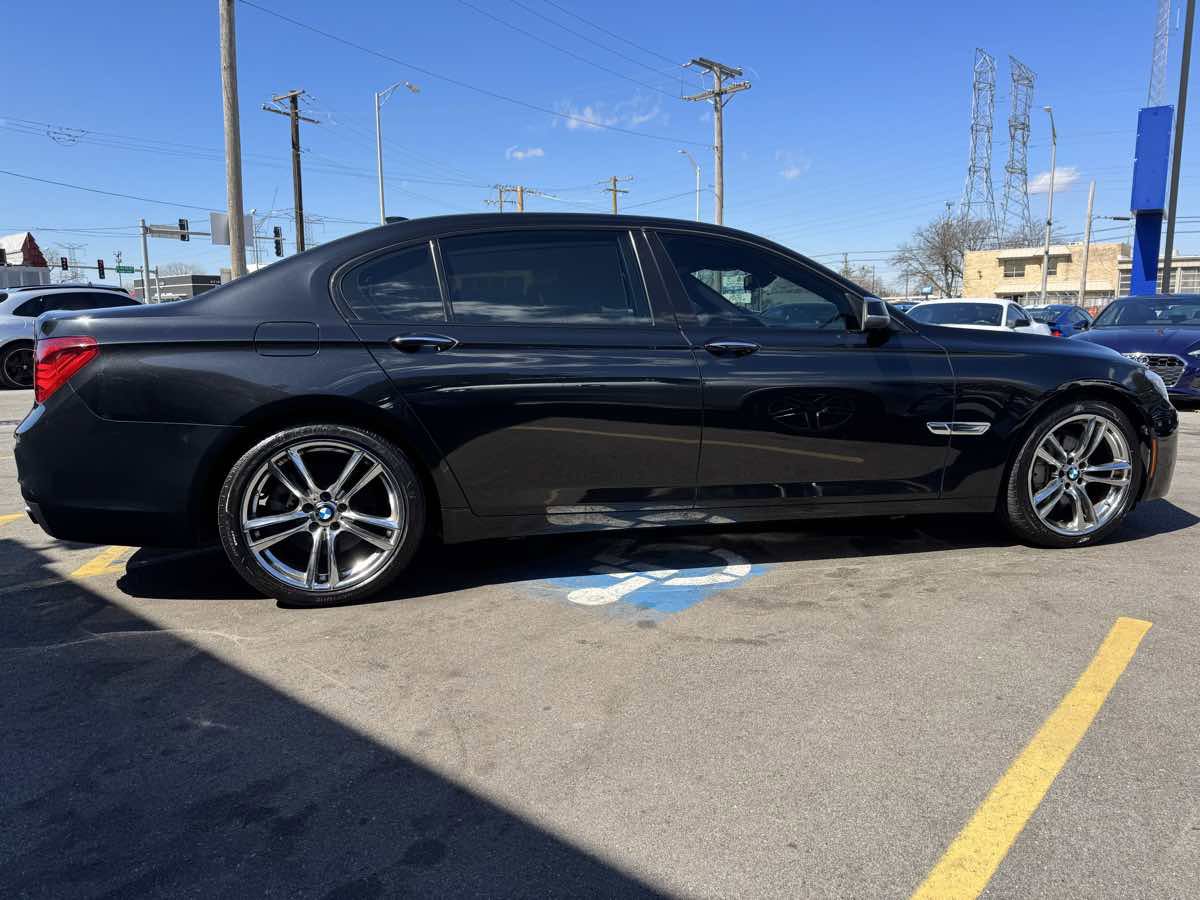 Used 2015 BMW 740Li image 4