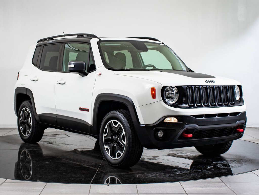 Used 2016 Jeep Renegade Trailhawk w/ Premium Trailhawk Package image 5