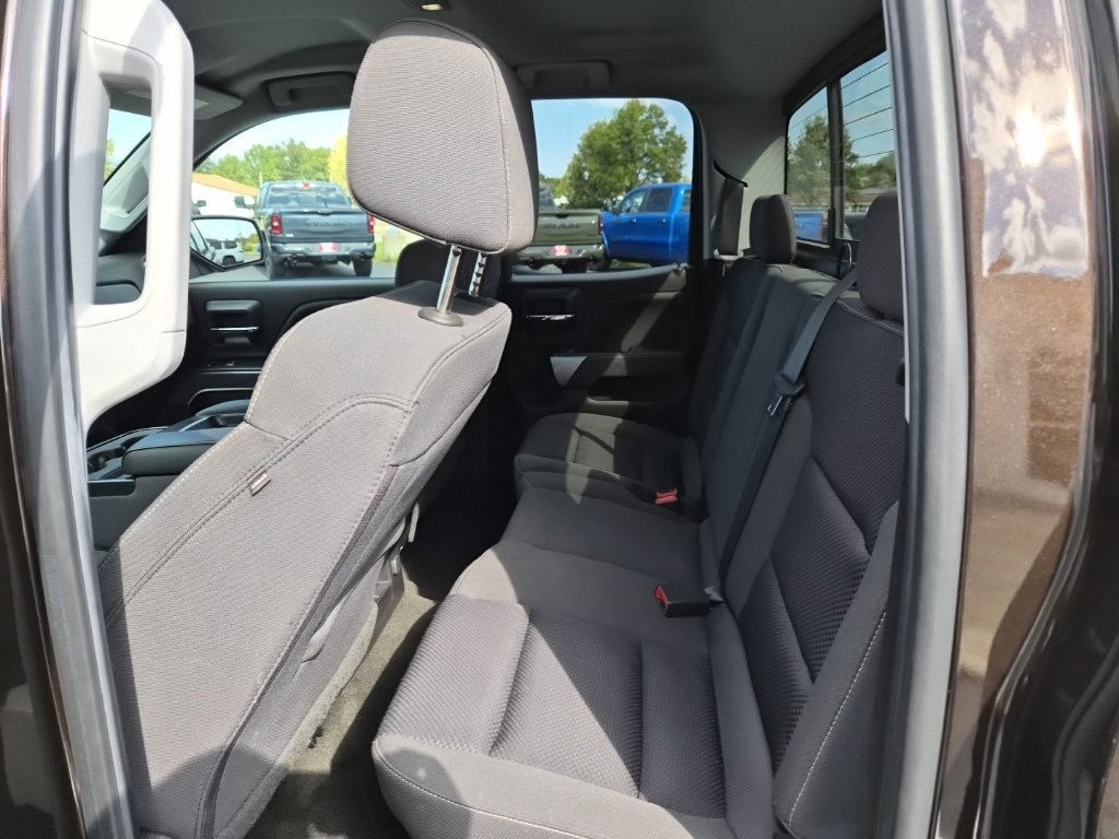 Used 2018 Chevrolet Silverado 1500 LT w/ All Star Edition AWD/4WD image 16