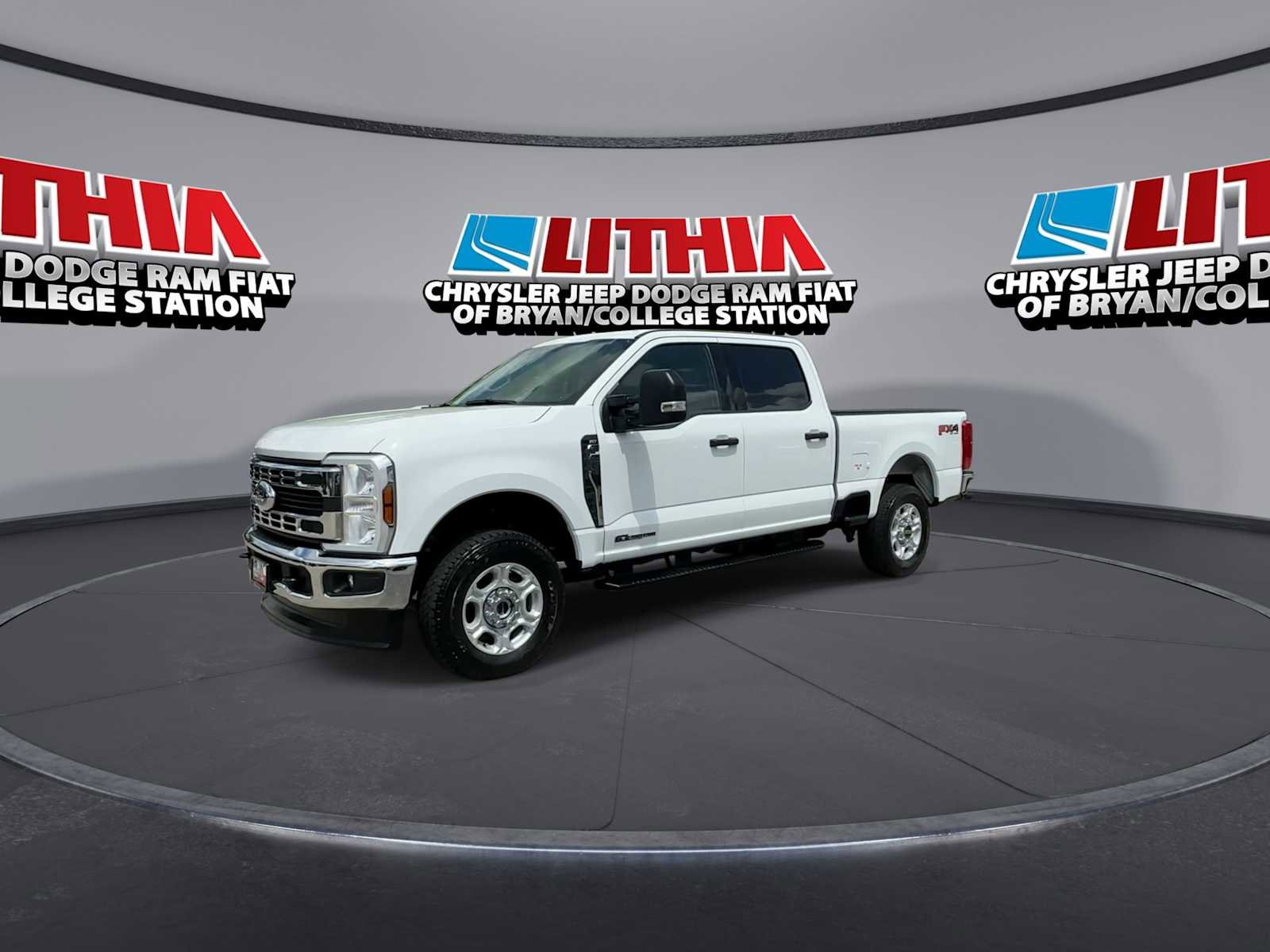 Used 2025 Ford F250 XLT w/ FX4 Off-Road Package AWD/4WD image 4