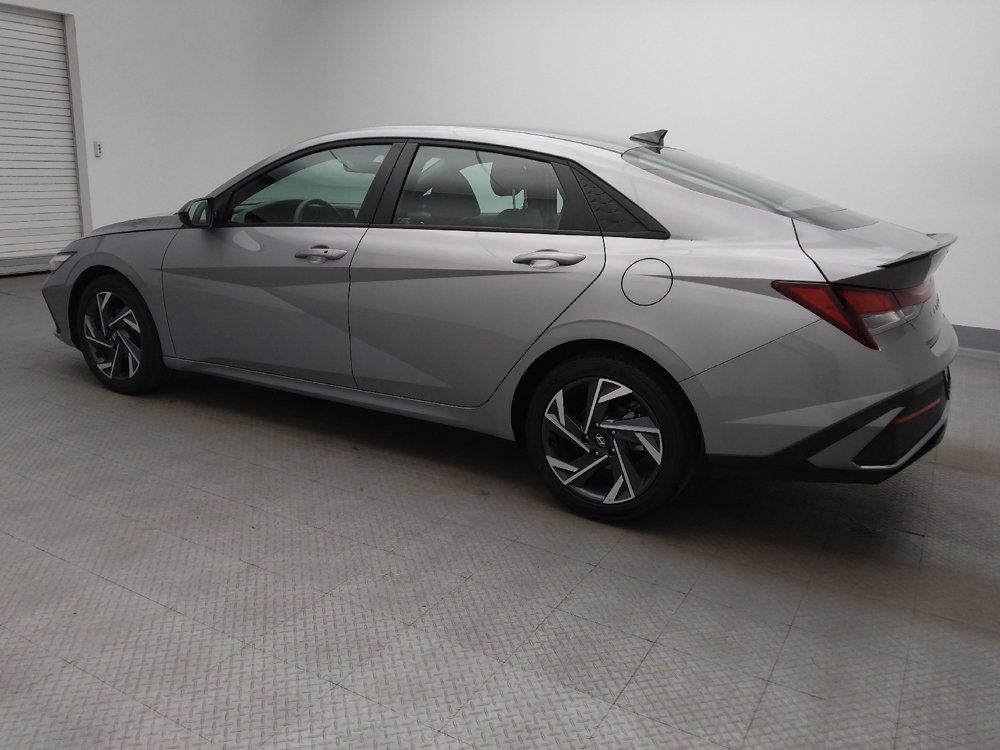 Used 2025 Hyundai Elantra Sport w/ Cargo Package FWD image 3